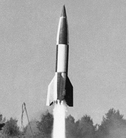 Alemania Lanza el primer Misil