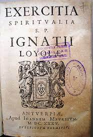 Se publica su primer libro