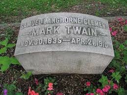 Mark Twain Dies