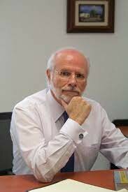 Dr.  Enrique Ruelas Barajas