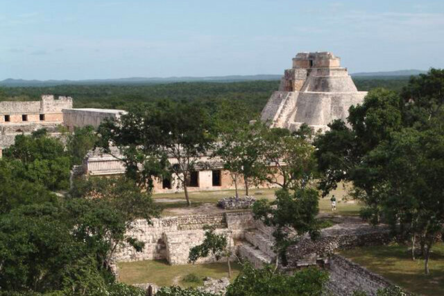 FUNDACION DE LA ALDEA UXMAL