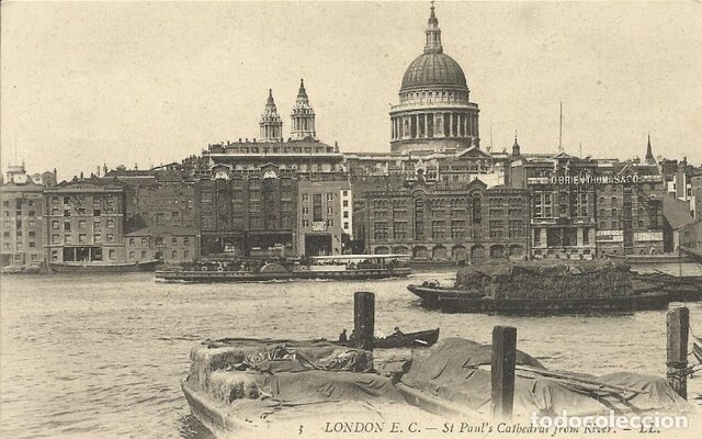 La BBC inaugura la posibilidad de la radio en la enseñanza.