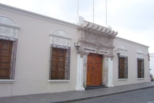 Fundación de la Universidad Nacional de San Agustín de Arequipa