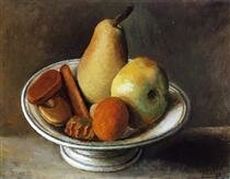 Fruit bol with fruit