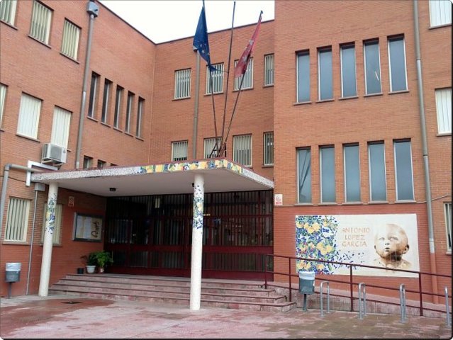 Entrada al instituto