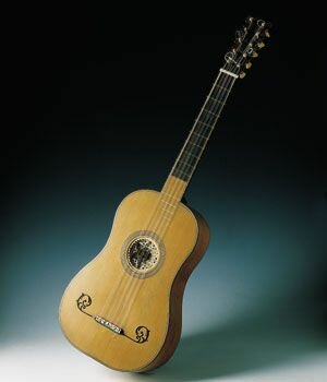 Guitarra "cinco ordenes"