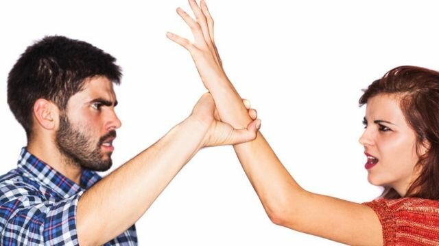 Los varones, las mujeres y la agresión