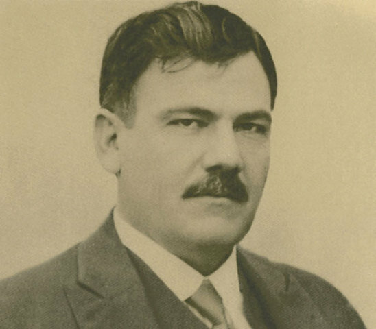 El Congreso Nacional nombra al general Plutarco Elías Calles presidente de la República.