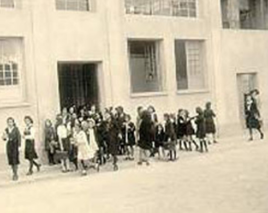 La coeducación se implantó en el Perú