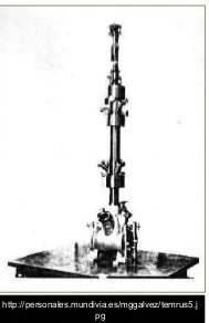 1955 MICROSCOPIO DE CONTRASTE INTERFERENCIA DIFERENCIAL