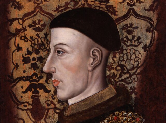 Henry V begins his reign