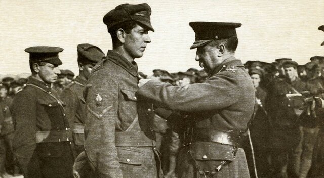 Experiences of French-Canadian soldiers (-2)