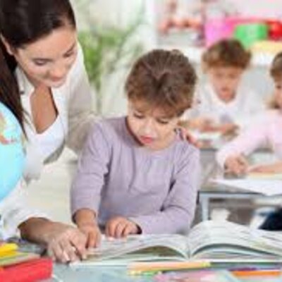 Timeline: Educación