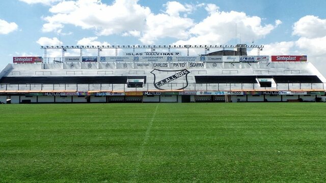 Apertura del Estadio Islas Malvinas