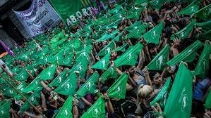 Legalización del aborto en Argentina e Irlanda