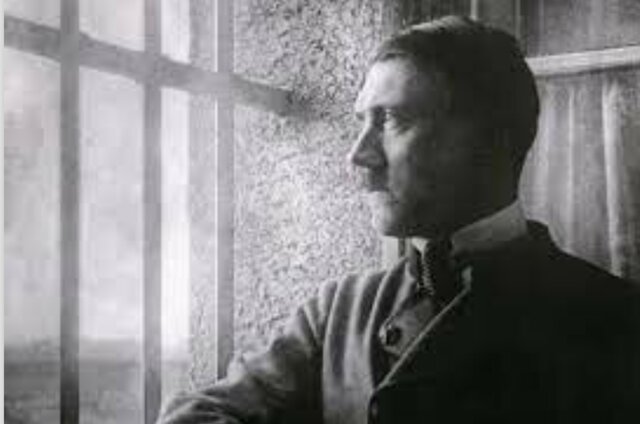 Hitler va a la cárcel