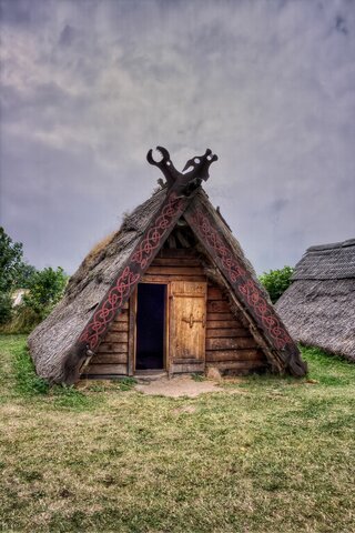 viking raiders settle in northen england