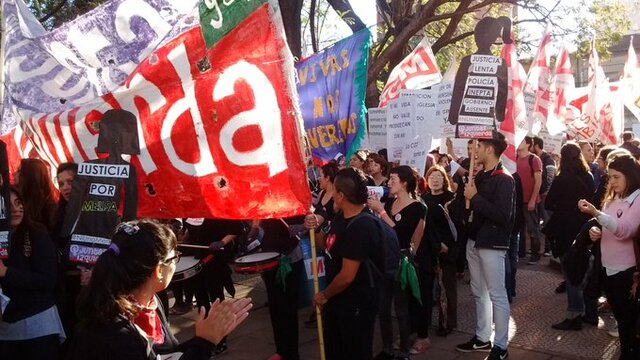 Women in Argentina Protest Rape and Death of Girl, 16, With #MiercolesNegro Walkout