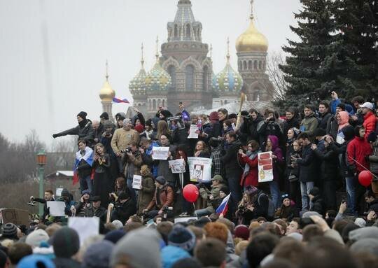 Russians Protest Corruption in Russia