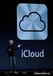 Steve presenta iClous