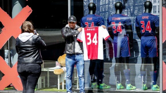Ajax behoudt nummer van Nouri