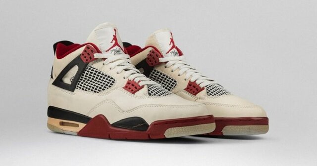 Air Jordan 4