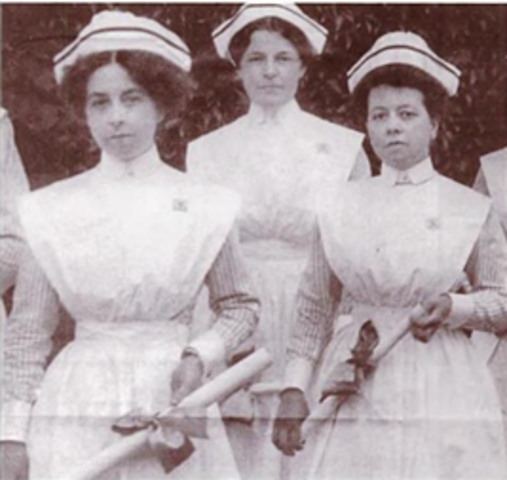 Mae Belle Sampson, Katherine MacDonald and Nurses Overseas +2