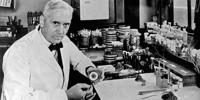 Alexander Fleming Discovers Penicillin