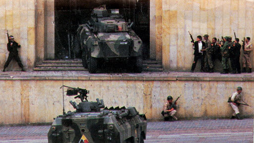 toma al palacio de justicia