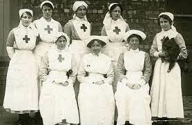 Mae Belle Sampson, Katherine MacDonald and other nurses in WW1