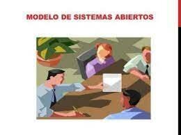 la educación basada en sistemas abiertos