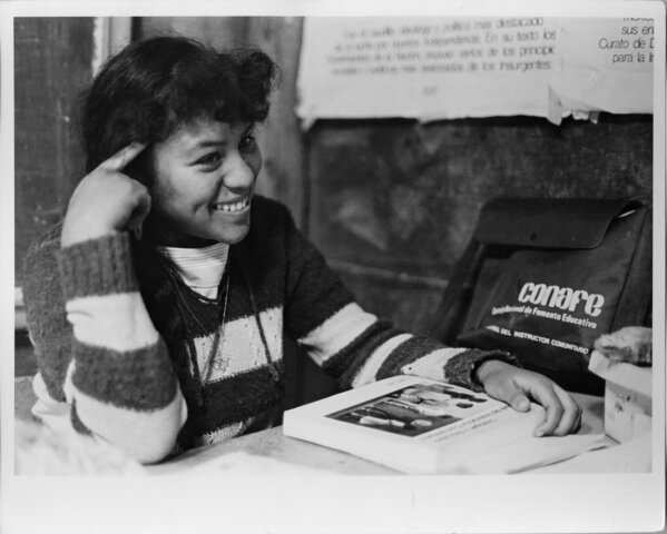 Fundación del CONAFE