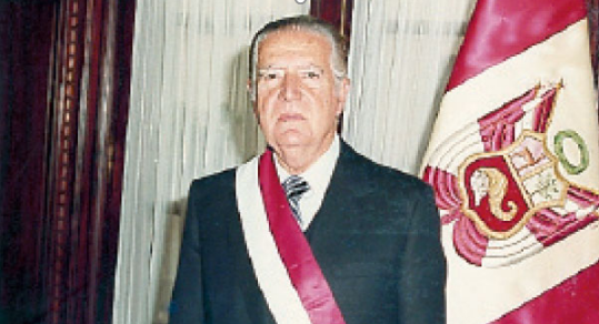 AÑOS 80: RETORNO A LA DEMOCRACIA (1980-1985).