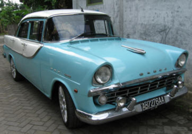 Cars in the Australian Suburb