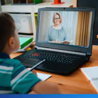 Timeline: Las etapas del desarrollo histórico de la educación a distancia