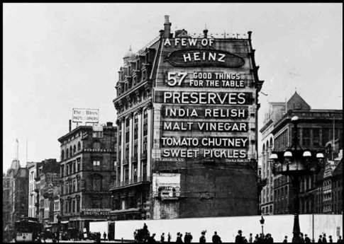 Primer letrero luminoso.