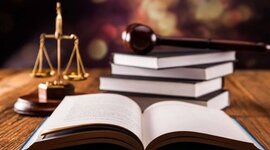 Timeline: La historia de las constituciones.