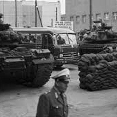 Timeline: Guerra fría