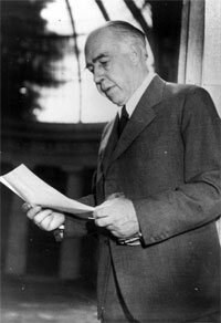 Pens "Open Letter to the United Nations"