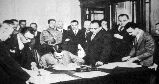 Secretaría de Agricultura y Fomento y la Fundación Rockefeller