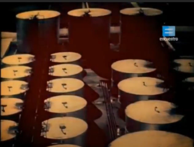 Construcción de la primer refinería de YPF