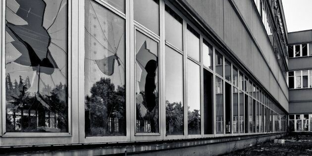 TEORÍAS DE LAS VENTANAS ROTAS