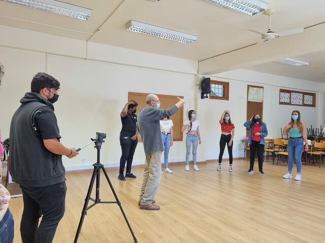 PERFORMANCES ARTÍSTICAS...E LITERÁRIAS...