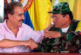Visita de presidente Andrés Pastrana al máximo jefe guerrillero