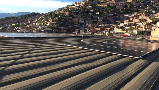 Instalación de paneles solares fotovoltaicos (Medellín)