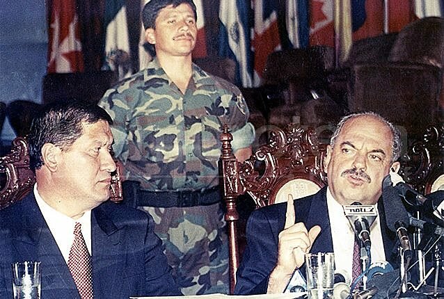 El presidente Serrano dio a conocer su "Iniciativa para la paz total de la nación",