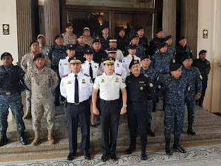 Suscrito en México el ACUERDO SOBRE FORTALECIMIENTO DEL PODER CIVIL Y FUNCIÓN DEL EJÉRCITO EN UNA SOCIEDAD DEMOCRÁTICA, último “tema sustantivo” de la agenda.