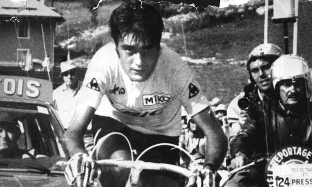 Ocaña se viste de dorado en Paris