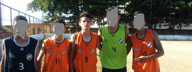 Comecei a jogar futebol