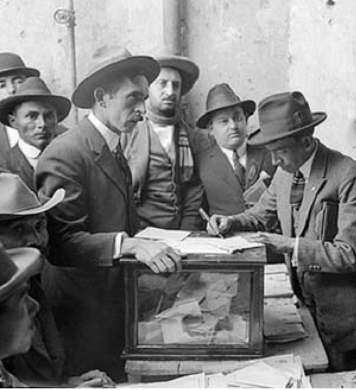 Se expide la Ley para la Recaudación de los Impuestos